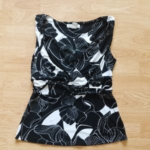 White House Black Market V Neck Tank Size Small